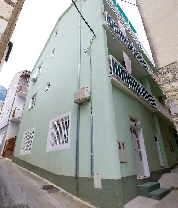 Apartmani Diki-1